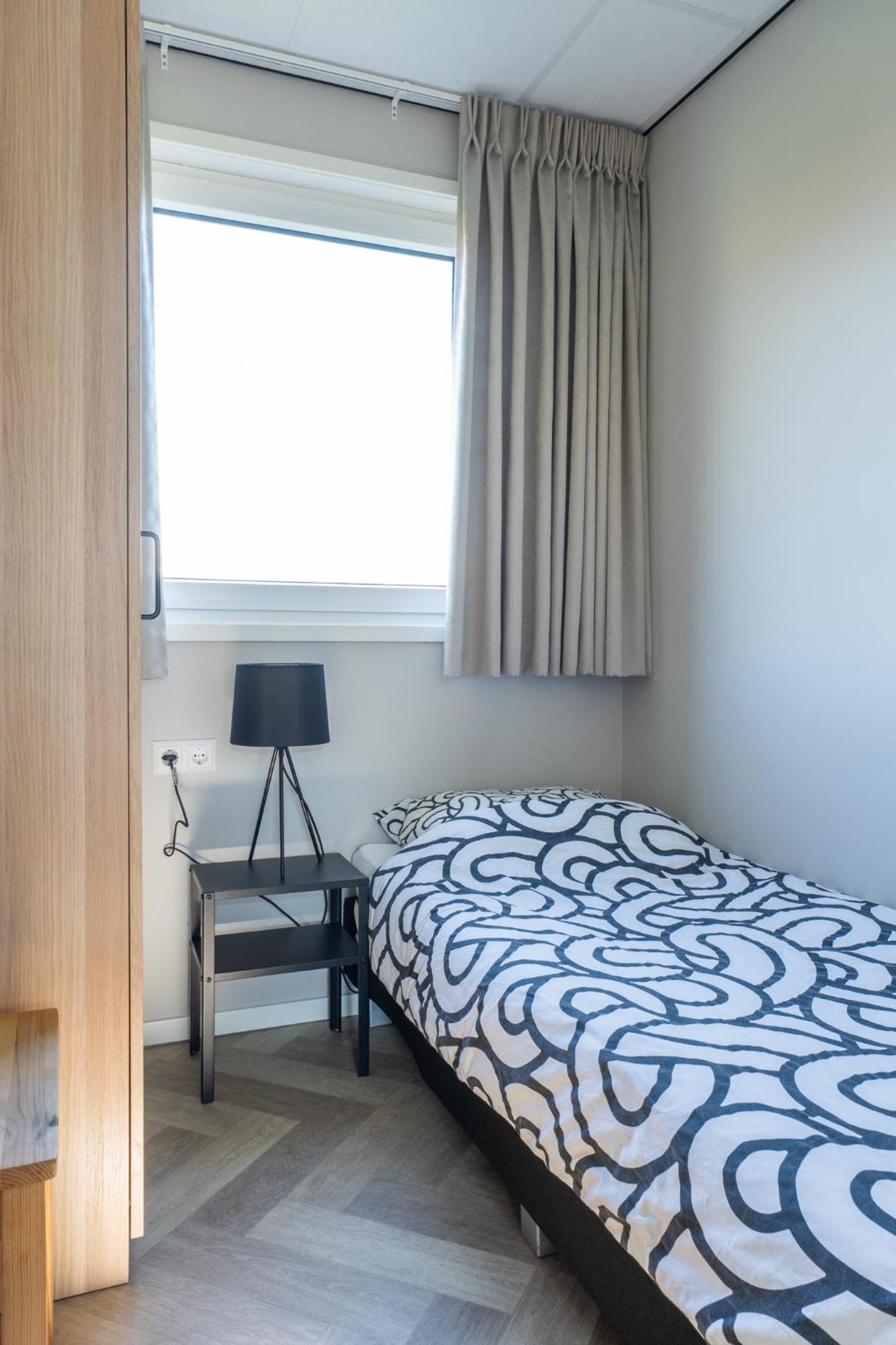 Vakantiehuis Vakantiewoning Aan Het Water In *